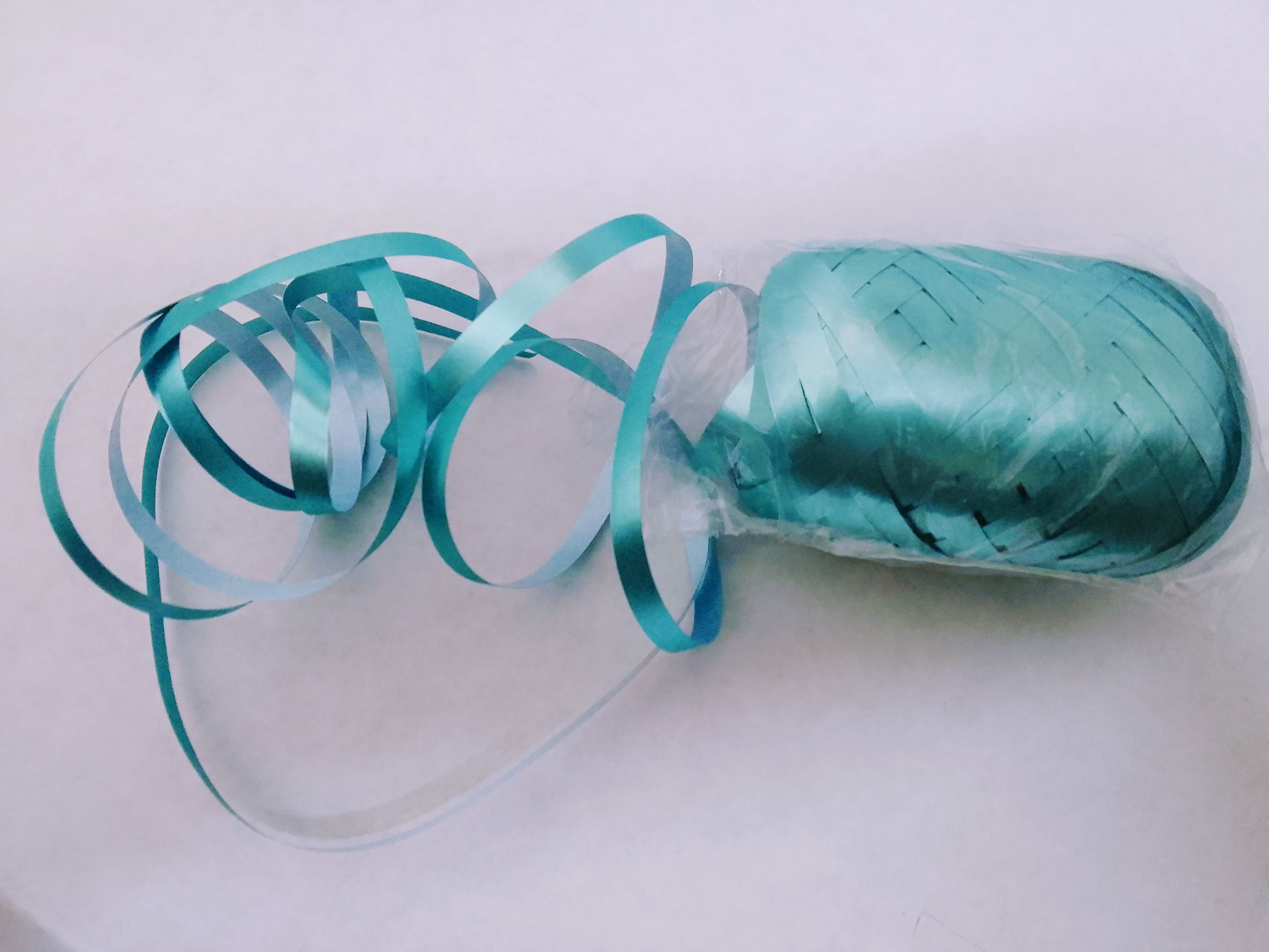 Metallic Ribbon Cobbs | Assorted - WeGetIt