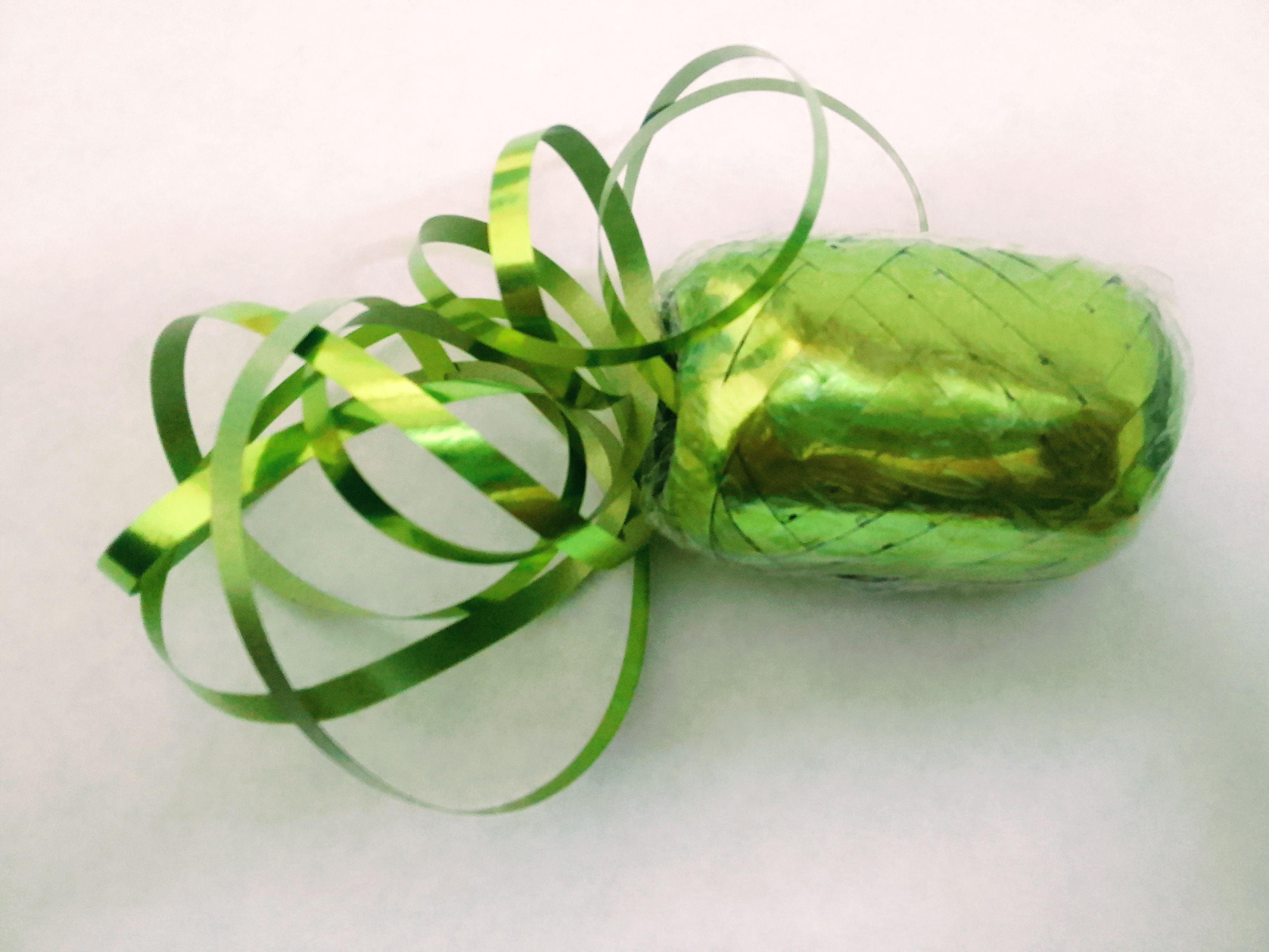 Metallic Ribbon Cobbs | Assorted - WeGetIt
